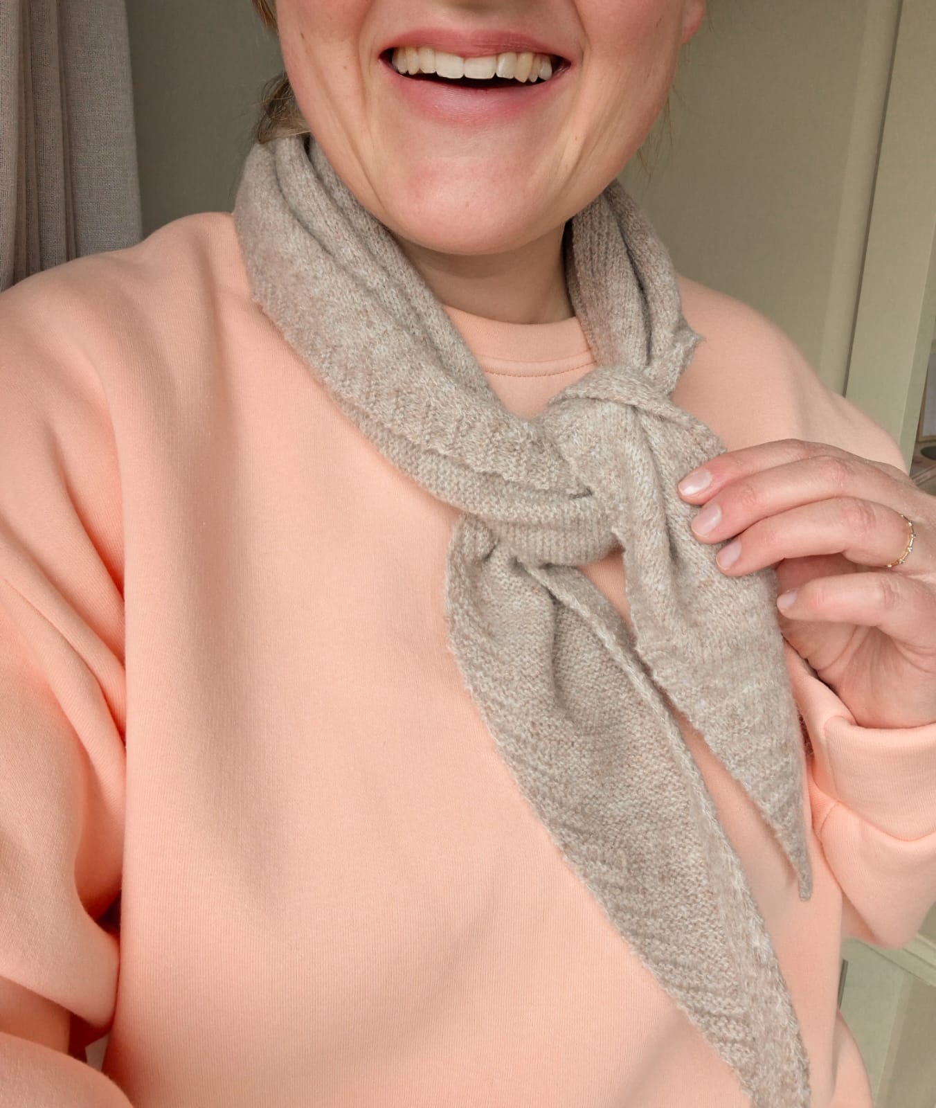 Herfst: beige puntsjaaltje